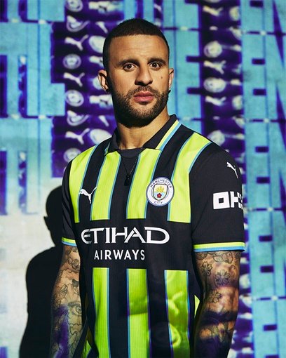 Man City 20242025 Away Kit.jpg