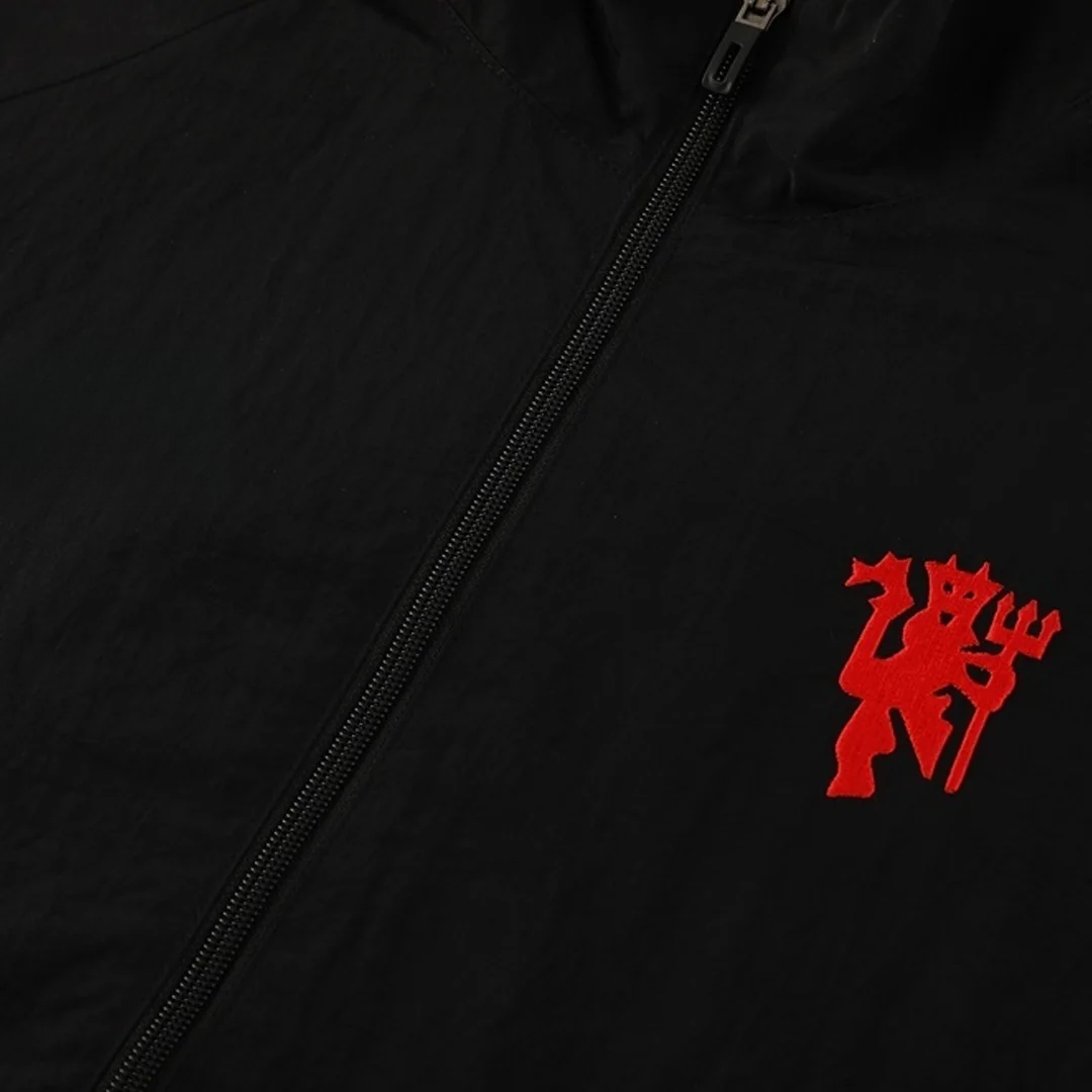 Manchester United Windbreaker Jacket 2025/26 – Black